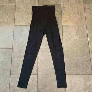 Motherhood Maternity Leggings size small